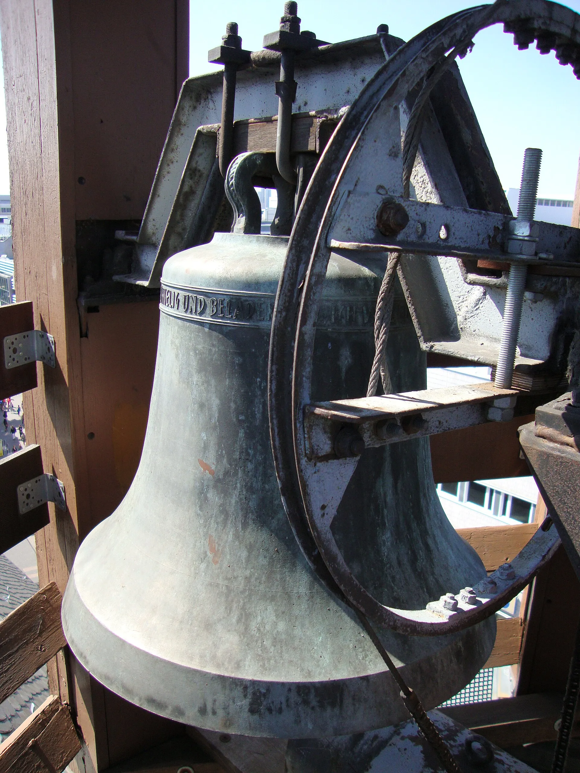 Glocke 1 (Totenglocke) in der AntoniterCityKirche zu Köln.
