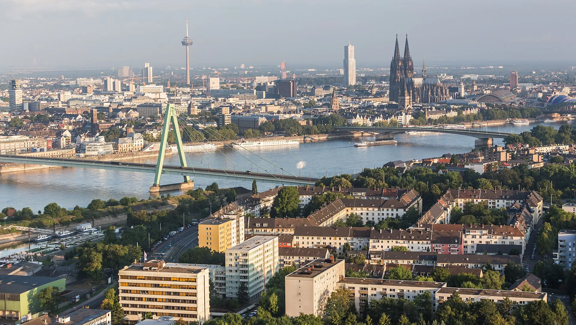 Hot air balloon trip across Cologne