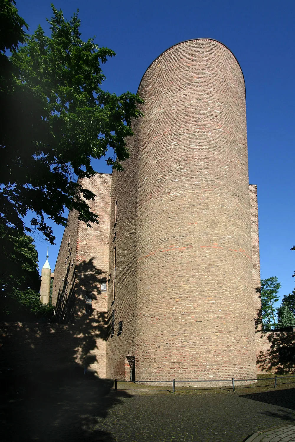 Neu St. Alban in Köln, Chorseite