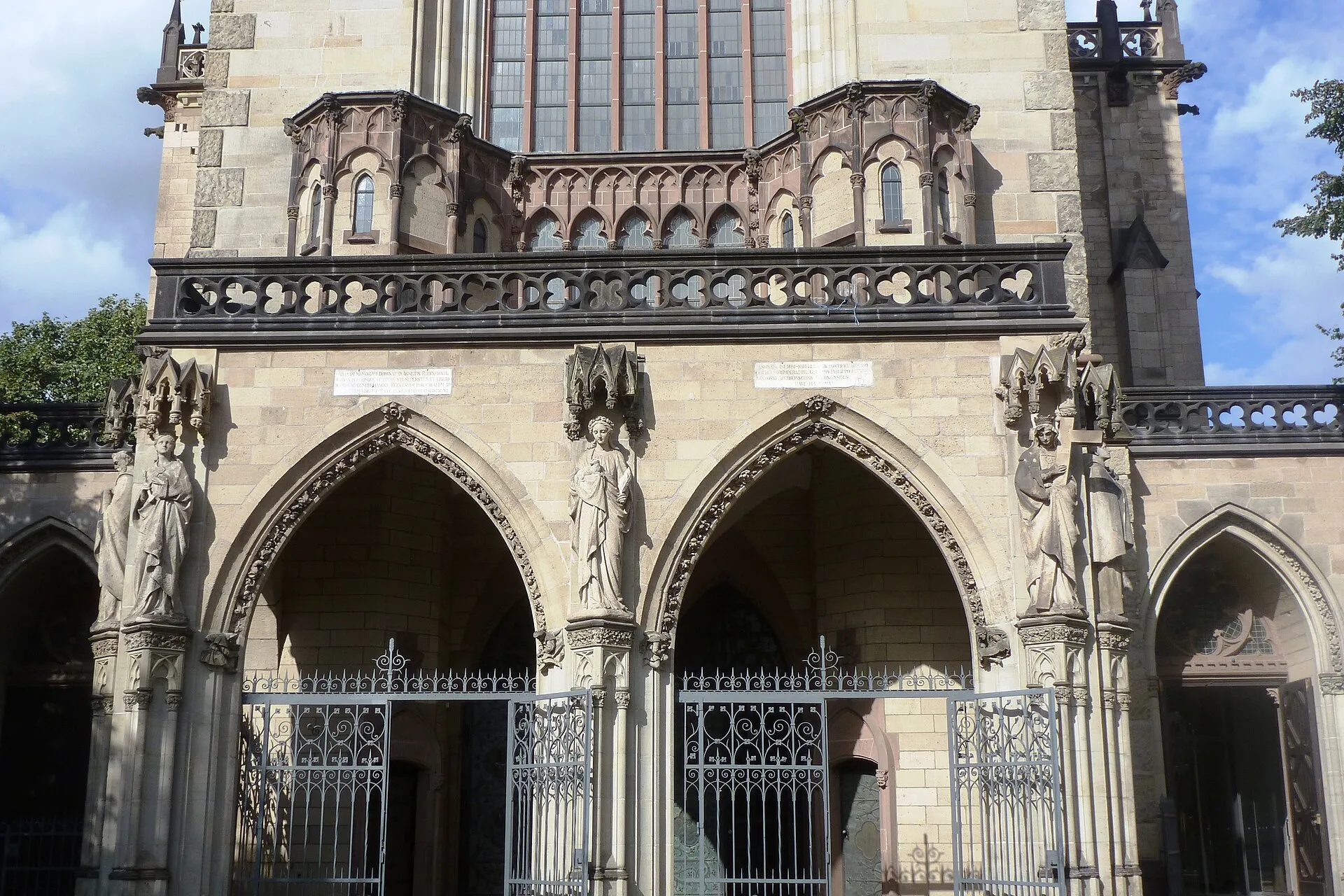 Kirche St. Agnes , Neusser Platz o. Nr.